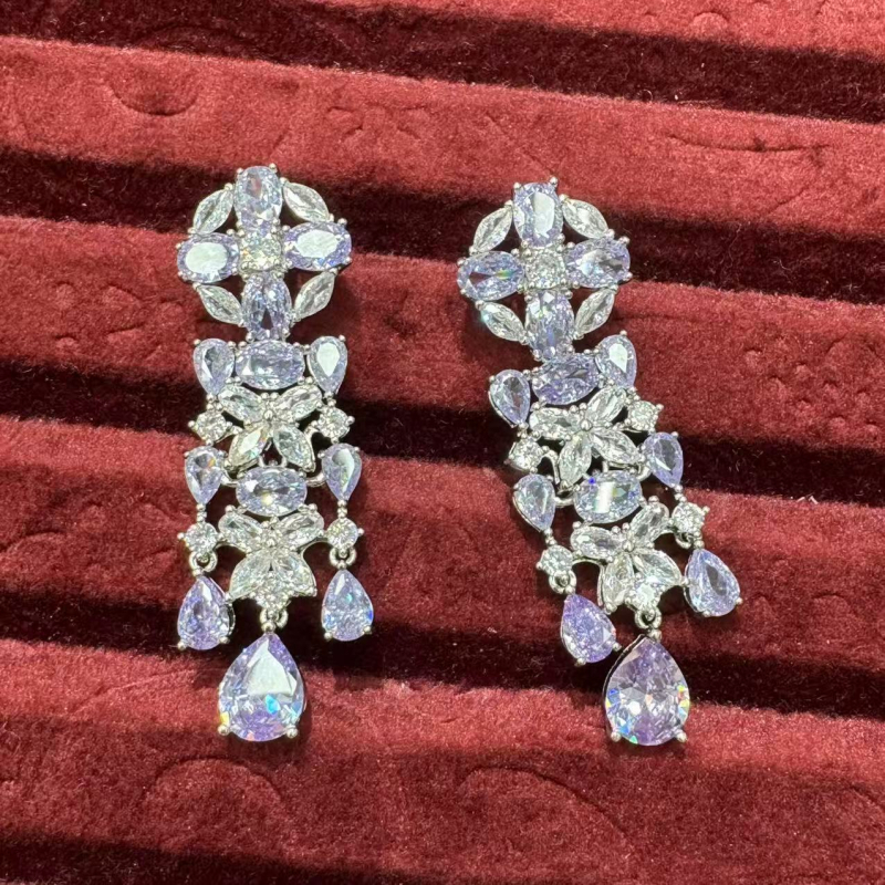 Bakreni set naušnica i ogrlica s elektroplatiranjem, produženi lančić, lagani luksuzni stil