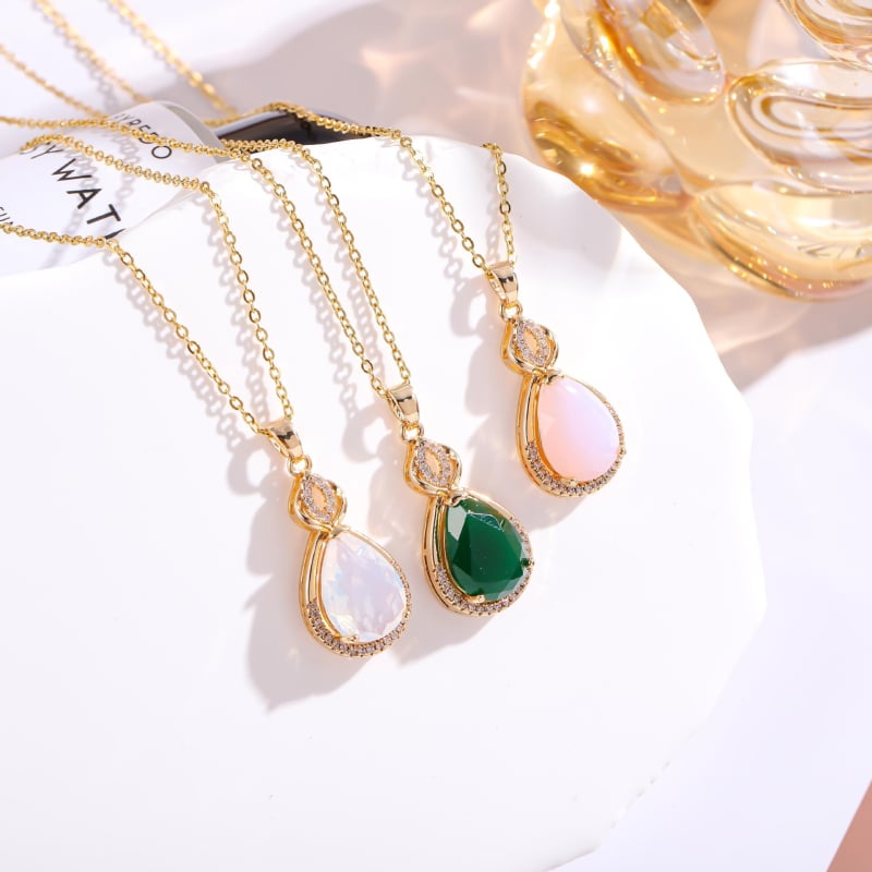 Colier geometric din oțel titan cu pandantiv din cristale pe lanț clavicular, placare electroplată, bijuterii feminine stil lux