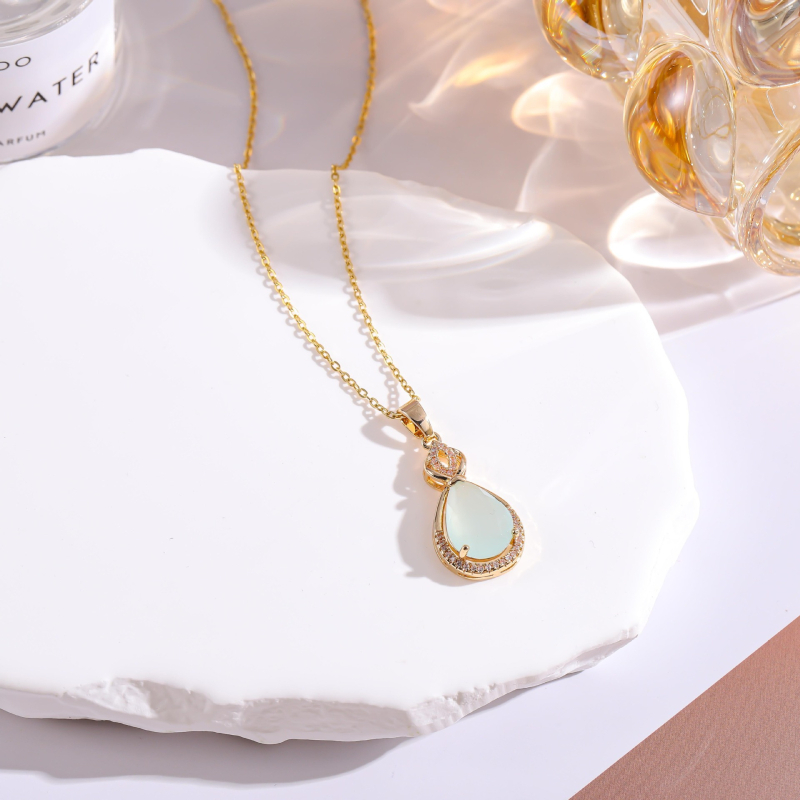 Colier geometric din oțel titan cu pandantiv din cristale pe lanț clavicular, placare electroplată, bijuterii feminine stil lux