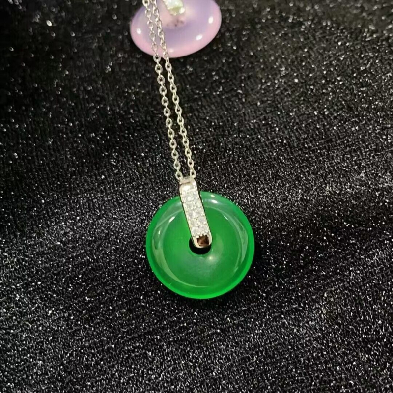 Висулка от халцедон с торообразна форма, сребро 925, инлей, естествен материал