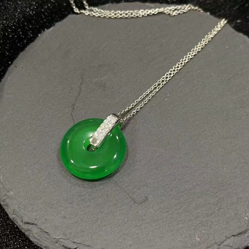 Висулка от халцедон с торообразна форма, сребро 925, инлей, естествен материал