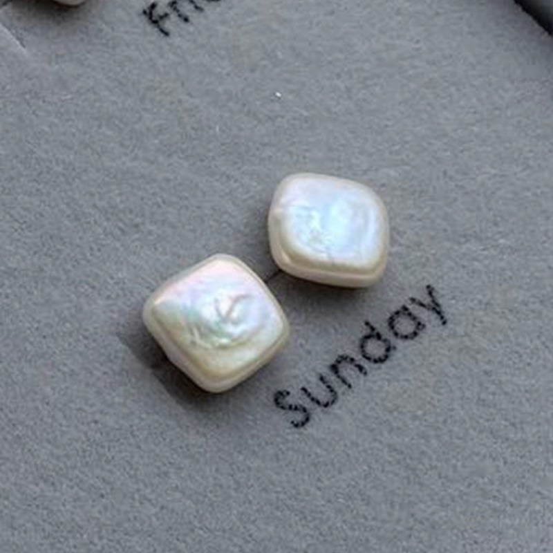 925 hõbedast kõrvarõngad looduslike mageveepärlitega, motiivid: täht, neljalehe klaver, ploomiõied, barokk helmikesed, käsitöö