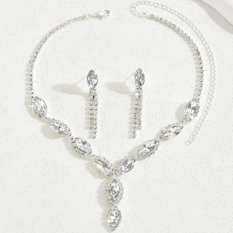 Ötvözetből készült nyaklánc és fülbevaló készlet Rhinestone medálokkal; minták: Szív / Csepp / Harang; lánc: szabályos; márka: Joe sa Jewelry