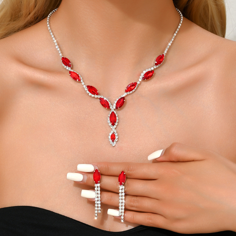 Ötvözetből készült nyaklánc és fülbevaló készlet Rhinestone medálokkal; minták: Szív / Csepp / Harang; lánc: szabályos; márka: Joe sa Jewelry