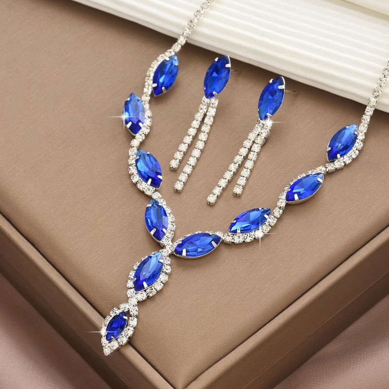 Ötvözetből készült nyaklánc és fülbevaló készlet Rhinestone medálokkal; minták: Szív / Csepp / Harang; lánc: szabályos; márka: Joe sa Jewelry