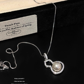 Tök alakú nyaklánc és fülbevaló készlet – réz, elektroplakálás, ötvözet medál, szabályos lánc, geometriai stílus