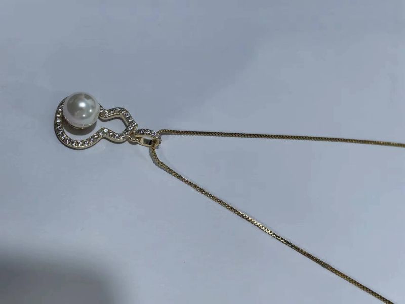 Tök alakú nyaklánc és fülbevaló készlet – réz, elektroplakálás, ötvözet medál, szabályos lánc, geometriai stílus