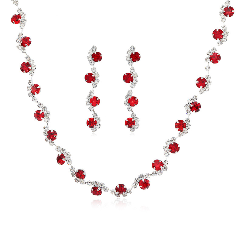 Duohan ötvözet nyaklánc és fülbevaló szett diamantas bevonat; klasszikus lánc; medál anyaga: rozsdamentes acél