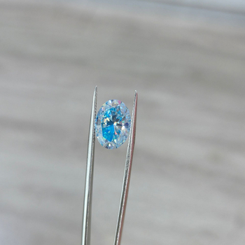 Moissanīts brīvs akmens, gluda virsma, ovāls formā, tīrība VVS, laboratoriski audzēts