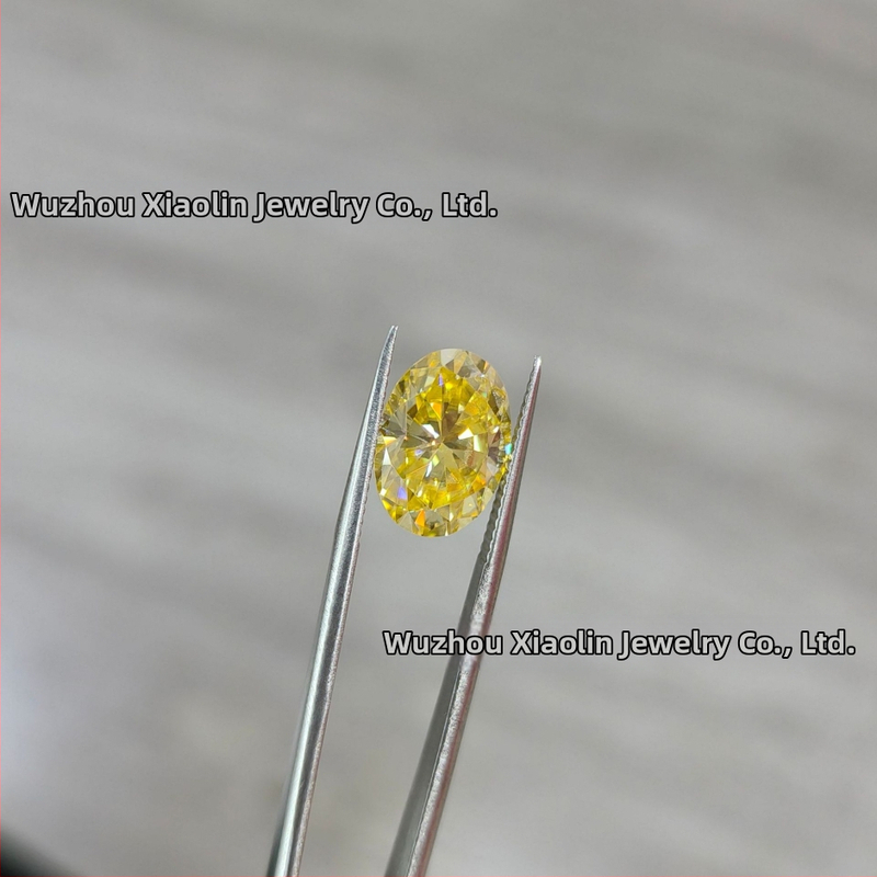 Moissanīts brīvs akmens, gluda virsma, ovāls formā, tīrība VVS, laboratoriski audzēts