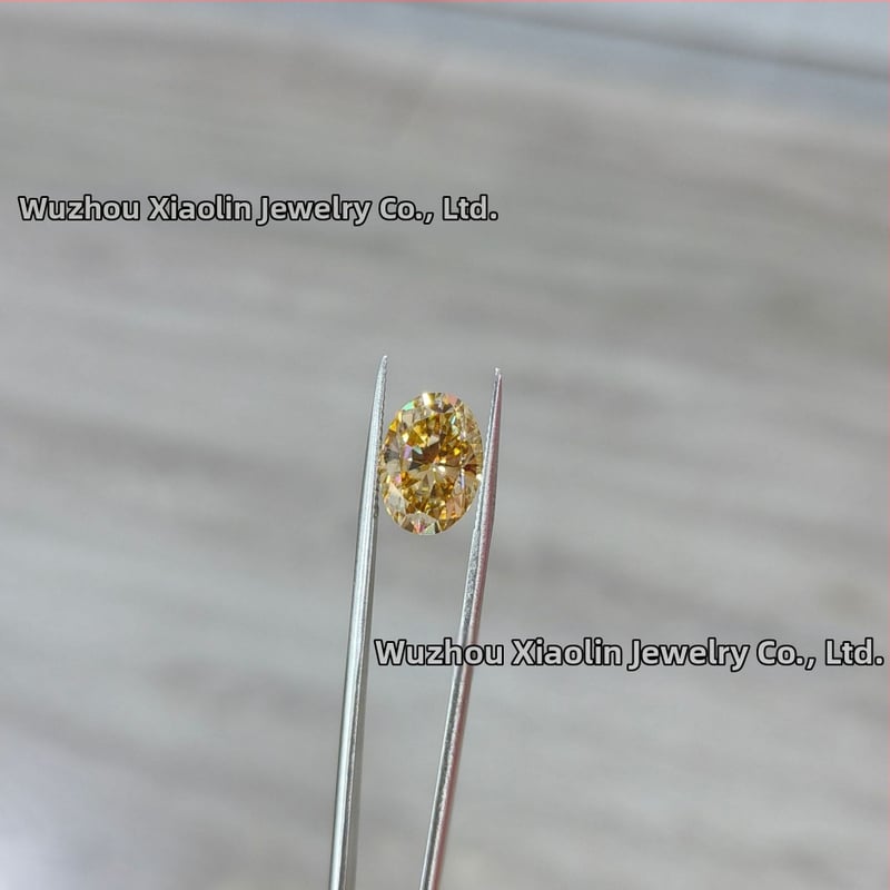 Moissanīts brīvs akmens, gluda virsma, ovāls formā, tīrība VVS, laboratoriski audzēts