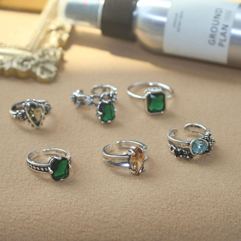 Moissanīta gredzens, ģeometrijisks dizains, ar diamantmiem iestādīts, sieviešu retro stilā