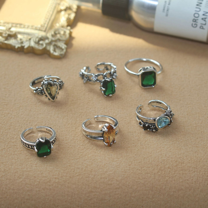 Moissanīta gredzens, ģeometrijisks dizains, ar diamantmiem iestādīts, sieviešu retro stilā