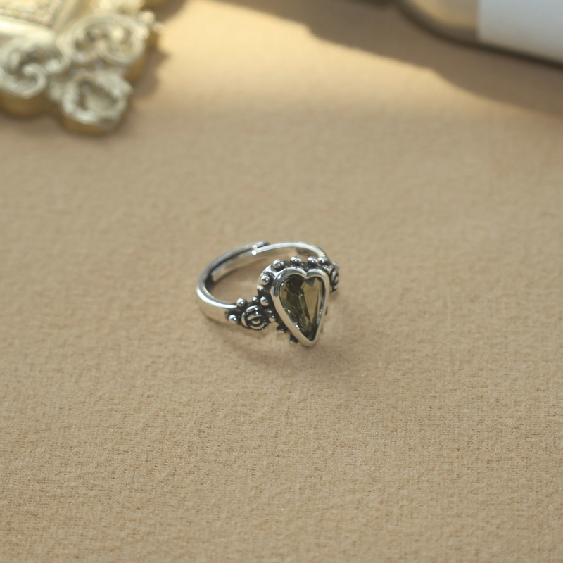 Moissanīta gredzens, ģeometrijisks dizains, ar diamantmiem iestādīts, sieviešu retro stilā