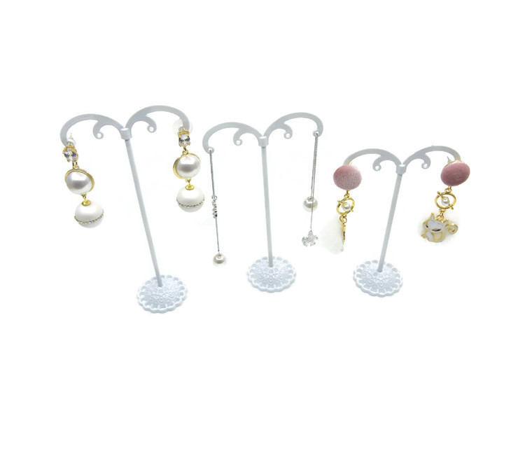 Metāla auskaru statīvs – trīsdaļīgs komplekts galda virsmai, auskaru displejs ar māksliniecisku dizainu