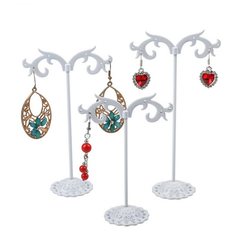 Metāla auskaru statīvs – trīsdaļīgs komplekts galda virsmai, auskaru displejs ar māksliniecisku dizainu