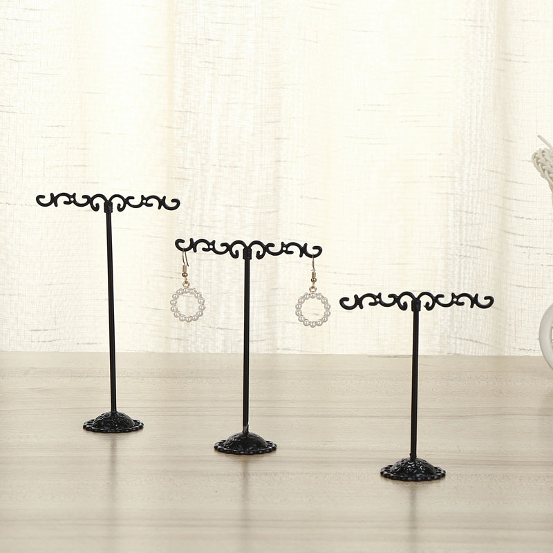 Metāla auskaru statīvs – trīsdaļīgs komplekts galda virsmai, auskaru displejs ar māksliniecisku dizainu