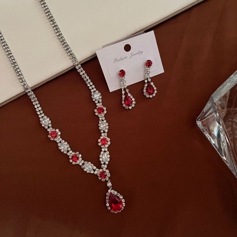 Set nakita: naušnice i ogrlica, legura, rhinestone u obliku kapljice vode, običan lanac