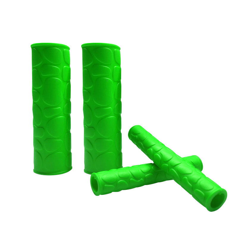 Gumijas stūres pārklājs motocikliem un elektriskajiem velosipēdiem – raga stilā, universāla piestiprināšana, pielāgota apstrāde, licencēts privātais zīmols