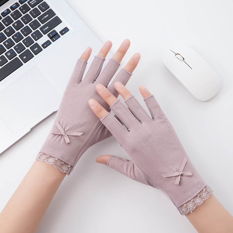 Női félujjú nyári kesztyűk – légáteresztő pamut, UV védelem, csúszásmentes (Félujjú dizájn; Légáteresztő pamut; UV védelem; Csúszásmentes)