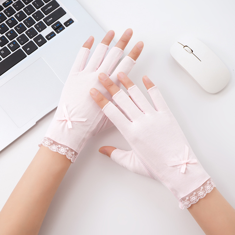 Női félujjú nyári kesztyűk – légáteresztő pamut, UV védelem, csúszásmentes (Félujjú dizájn; Légáteresztő pamut; UV védelem; Csúszásmentes)