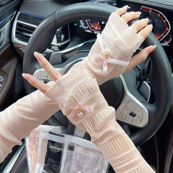 Korejski stil rukava za sunce s perlastim detaljem, dugi ice-silk rukavi za žene — najlon tkanina, sadržaj najlona 31–50%, proljeće 2025 izdanje