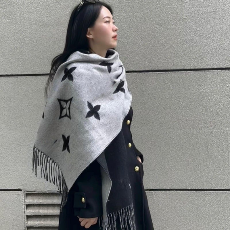 Șal din cașmir cu cip, 315 g, destinat iernii, lansare primăvara 2025