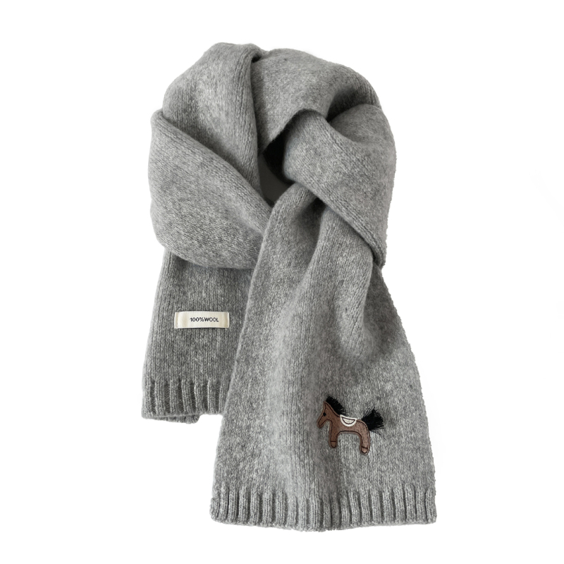 Vuneni šal s izvezenim motivom konjske glave – 100% vuna, zimski stil, srednje dug, svježi i slatki izgled