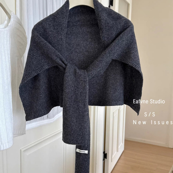 Шал за жени, 100% вълна, едноцветен модел, права тъкан, средна дължина, за топлина