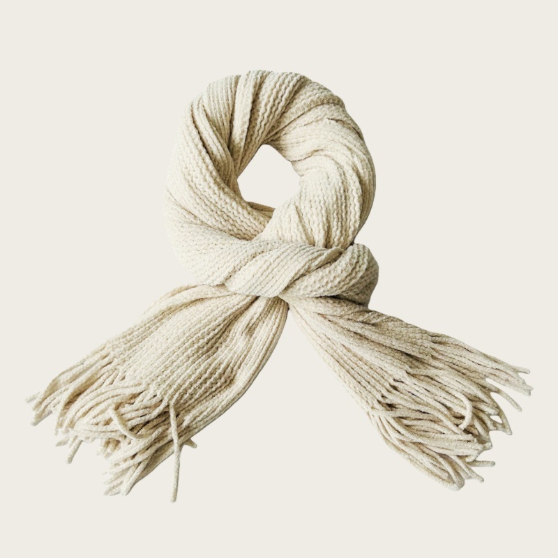 Дамски зимен Chenille плетен шал – текстуриран модел с пискюли, акрилово влакно 71–80%, запазва топлината