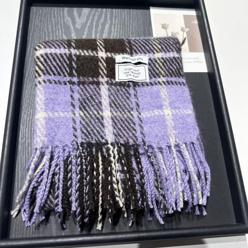 Zimski vuneni karirani šal — twill tkanje; vunena mješavina; produžena duljina; zadržava toplinu