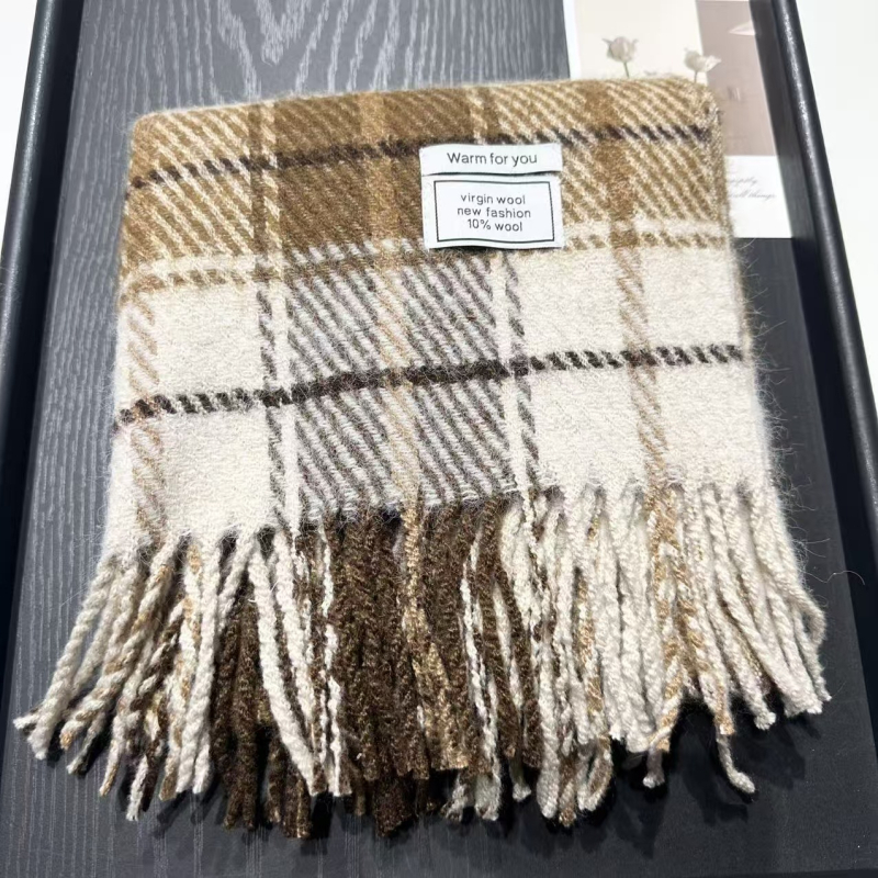 Zimski vuneni karirani šal — twill tkanje; vunena mješavina; produžena duljina; zadržava toplinu
