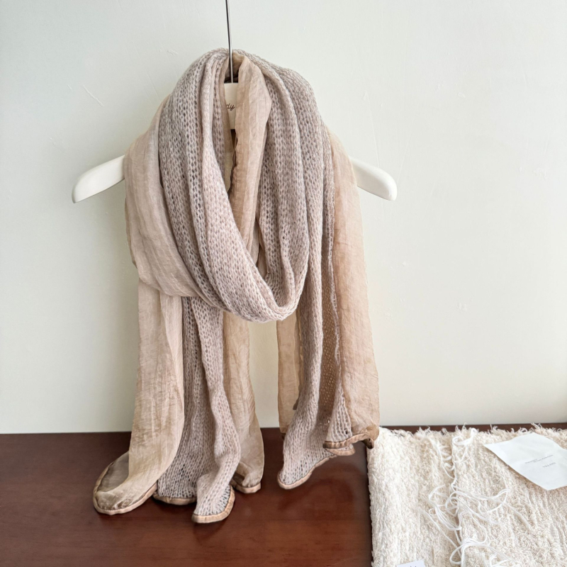 Šal od pamuka i lana – tie-dye, warp tkanje, literarno-retro stil