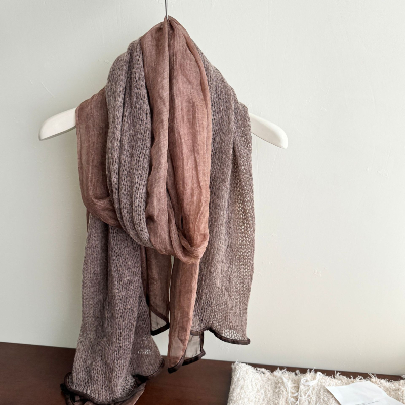 Šal od pamuka i lana – tie-dye, warp tkanje, literarno-retro stil