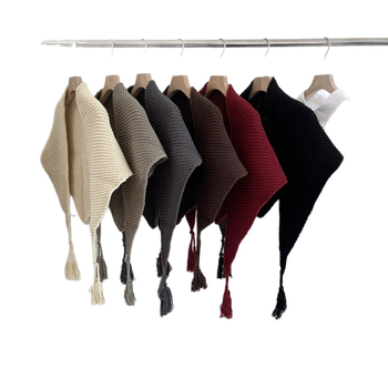 Șal triunghiular din lână amestecată • Monocrom • toamnă • Decorativ