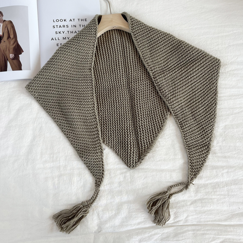 Șal triunghiular din lână amestecată • Monocrom • toamnă • Decorativ