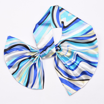 Μικρός τετράγωνος φουλάρι από πολυεστέρα, καλοκαιρινό στυλ, περιεκτικότητα πολυεστέρα >96%