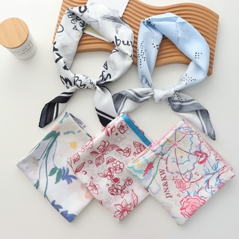 Τετράγωνο φουλάρι για καλοκαίρι — φρέσκο και γλυκό στυλ, εκτύπωση, 100% πολυεστέρας