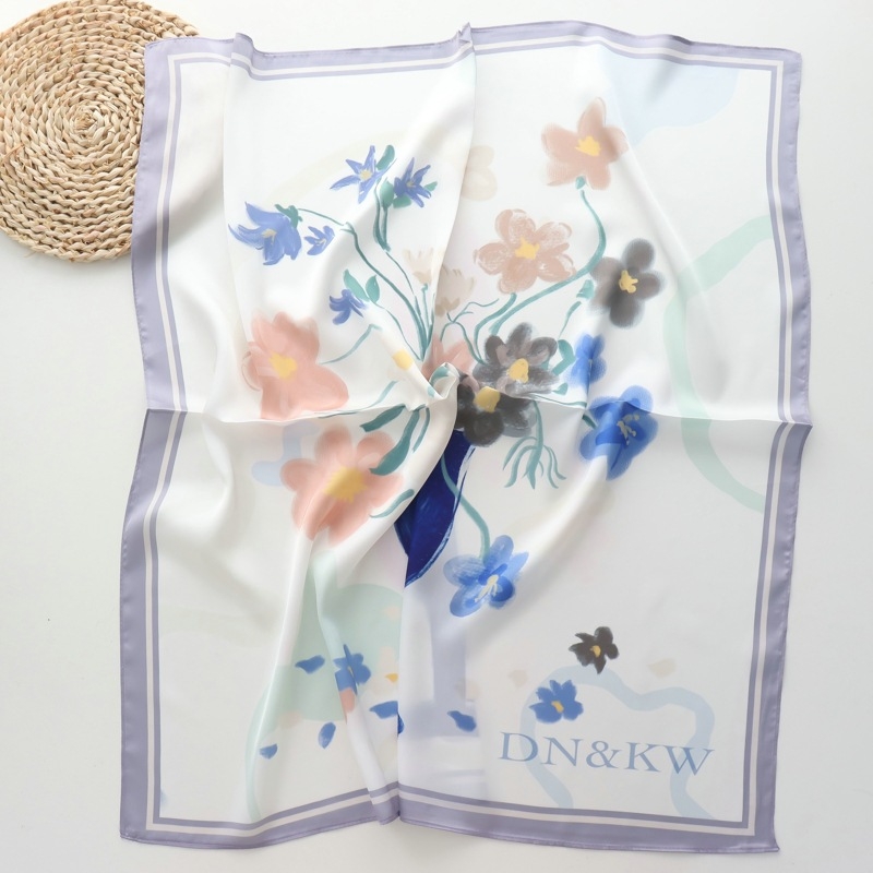 Τετράγωνο φουλάρι για καλοκαίρι — φρέσκο και γλυκό στυλ, εκτύπωση, 100% πολυεστέρας