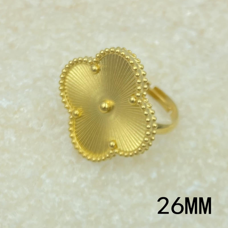 Kaklarota ar četrlapu motīvu, titāna tērauds, pulēta virsma, dabīgs stils, svaigs un salds, izlaidums 2024. gada pavasarī