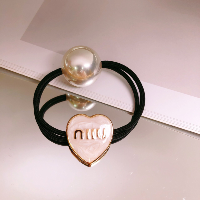 Metaliniai plaukų segtukai su perlomis ir elastine virvele — alyvos danga, stilius be pėdsakų, kodas TZ09011