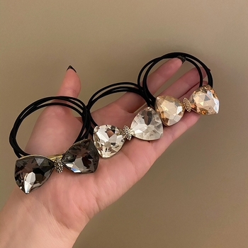 Krištolo plaukų kaspinėlis, korėjietiško stiliaus, gaivi ir saldi; medžiaga: krištolas; apdorojimas: elektroplatingas