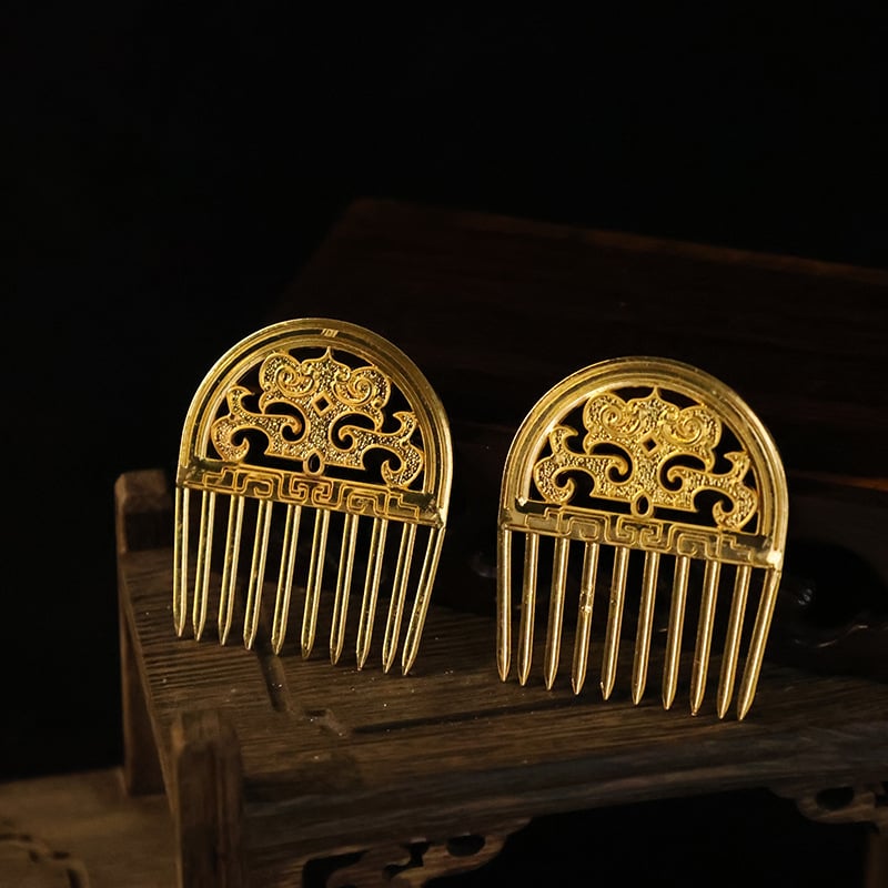 Metallist juukseaksessuaar retro stiilis lillemotiiviga – käsitöö, Lehui