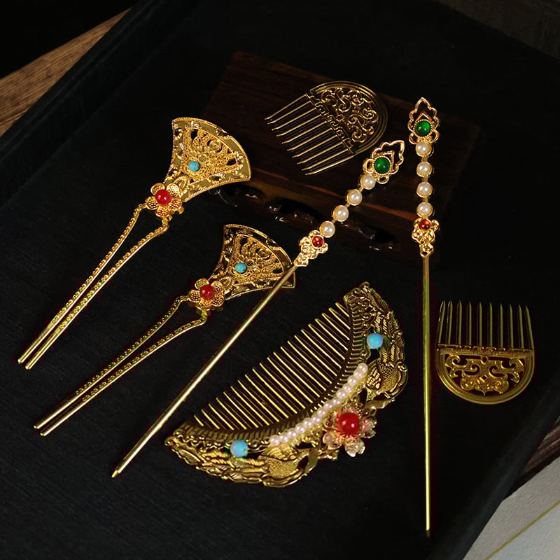 Metallist juukseaksessuaar retro stiilis lillemotiiviga – käsitöö, Lehui