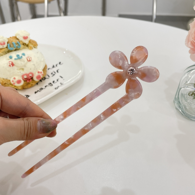 Matu spraude ar ziedu lapiņām, materiāls: etiķa skābe, vienkāršs stils, atsevišķs iepakojums