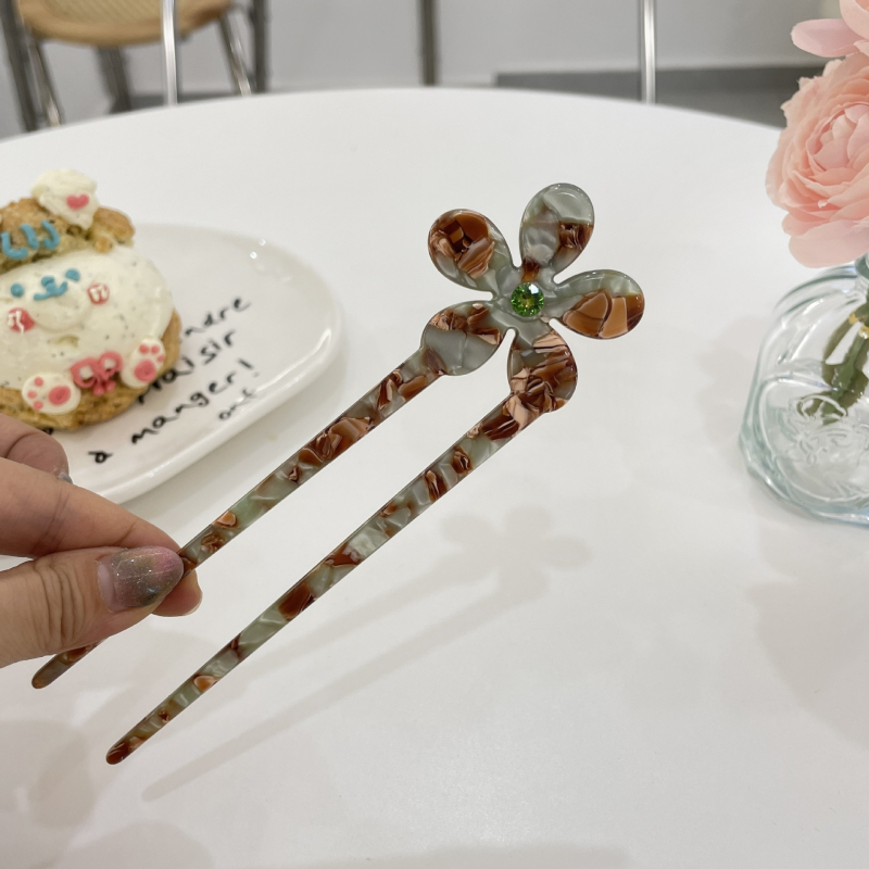 Matu spraude ar ziedu lapiņām, materiāls: etiķa skābe, vienkāršs stils, atsevišķs iepakojums