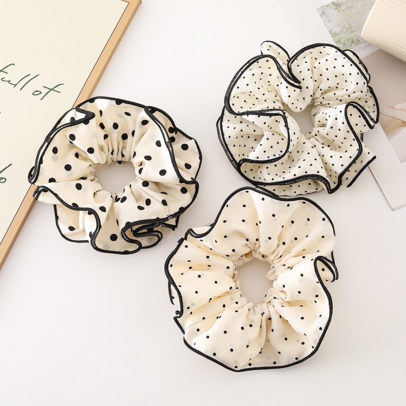 Četrslāņu matu gumija ar punktu rakstu, rokām darināta no poliesteru, ziedu akcenta