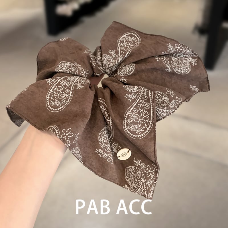 Plaukų gumelė uodegai – audinys, rankų darbas, lengvas prabangos stilius, miesto mada