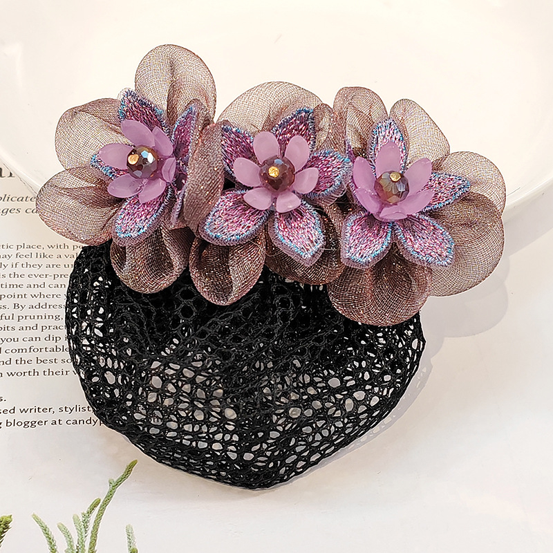 Щипка за коса от коприна прежда с ръчно изработено текстилно цвете, пружинен клип — стил: японско-корейско вдъхновение; модел HY2304203; марка Flowers and Jin