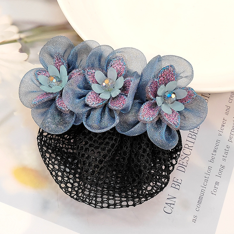 Щипка за коса от коприна прежда с ръчно изработено текстилно цвете, пружинен клип — стил: японско-корейско вдъхновение; модел HY2304203; марка Flowers and Jin